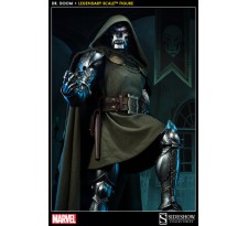 Doctor Doom Marvel Legendary Scale Figure 127cm